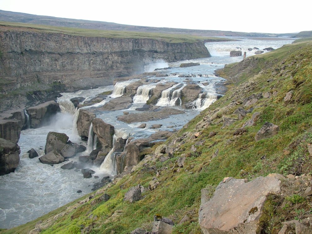 Fossinn Dynkur í Þjórsá