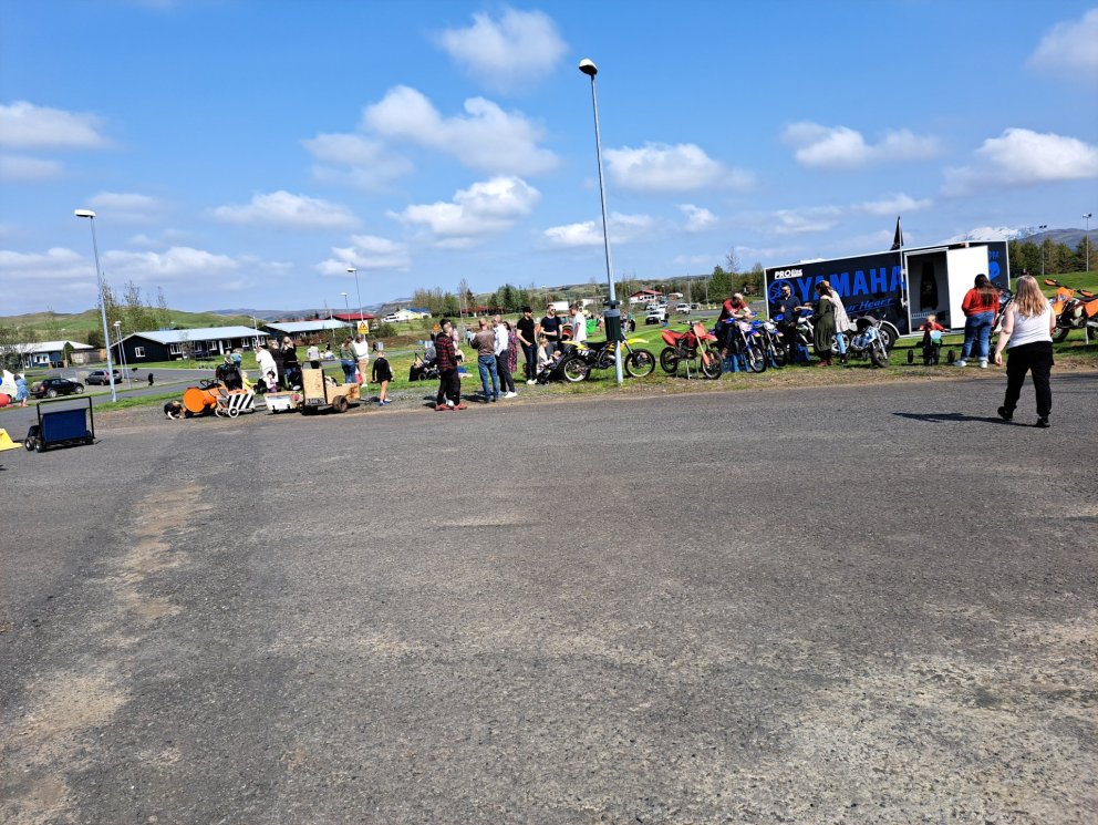 24. Sveitarstjórnarfundur boðaður