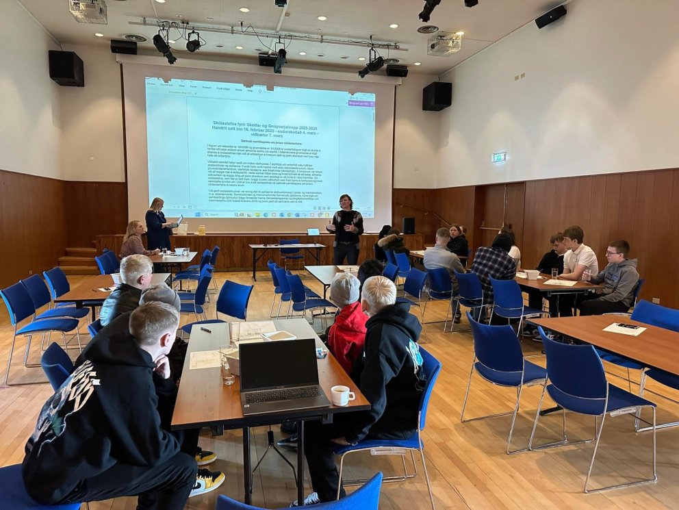 Ungmennaþing í Árnesi