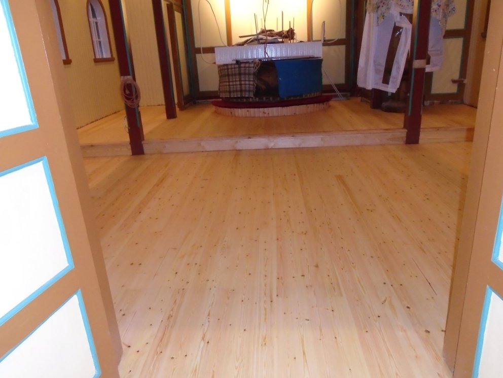 Nýtt gólf var lagt í Stóra-Núpskirkju fyrr á árinu