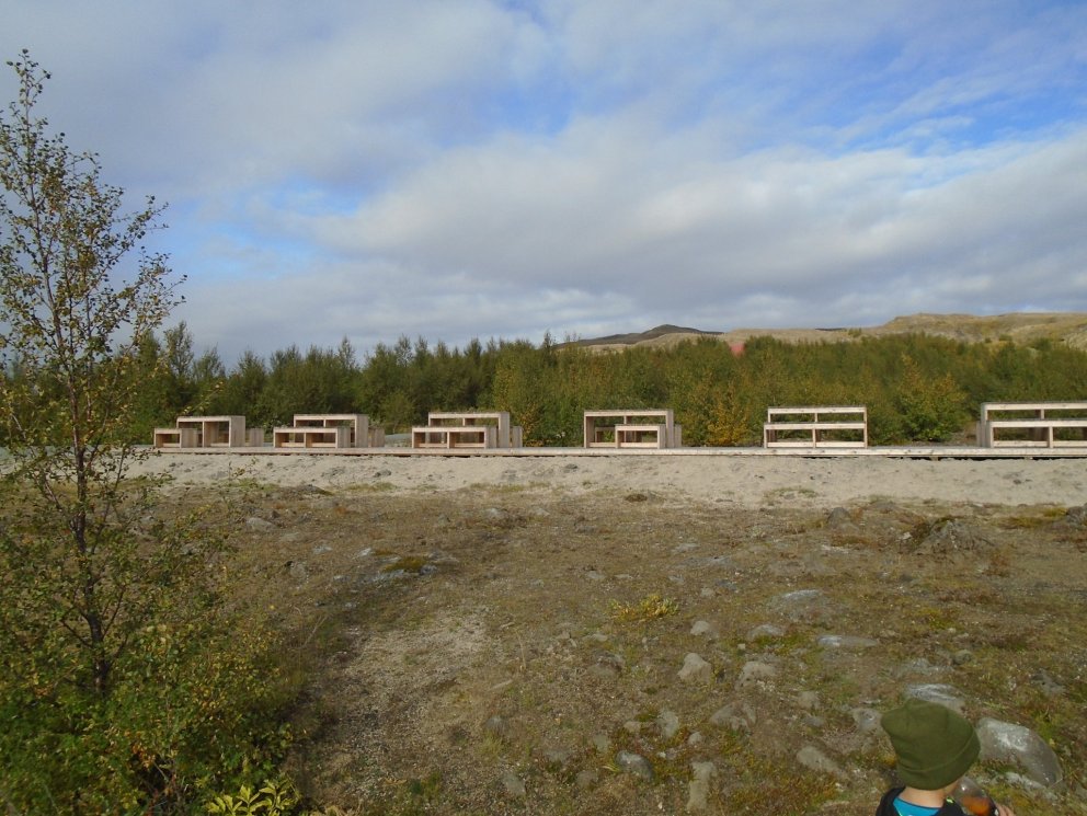 Aðstaða þar sem gestir geta sest niður  við Stöng í Þórsárdal