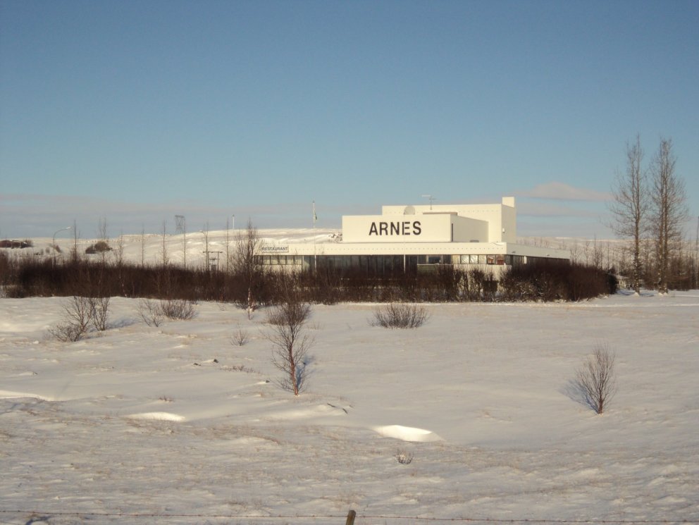 Félagsheimilið Árnes í vetrarríki