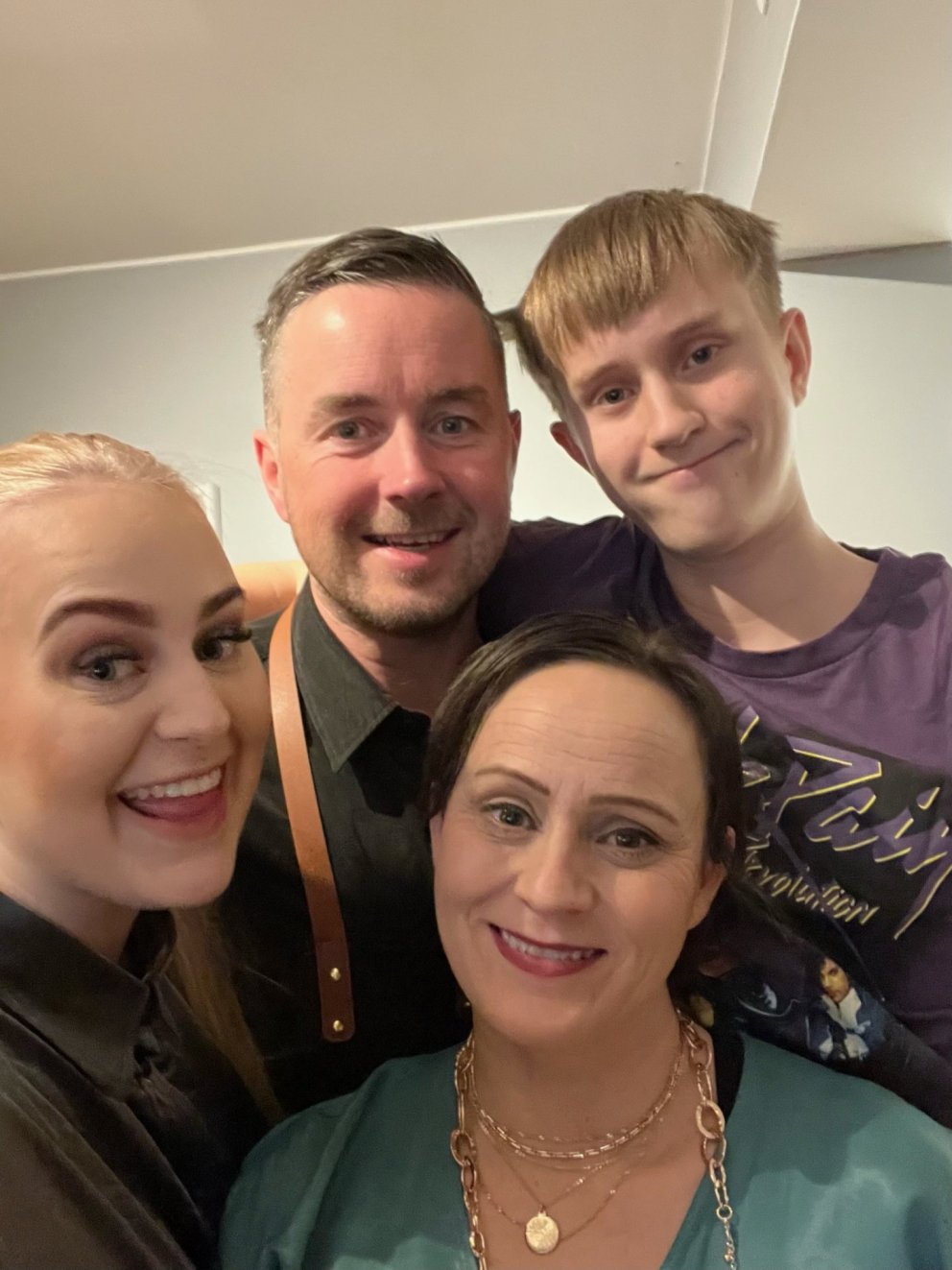 Fjölskyldan á Hraunvöllum jólafín