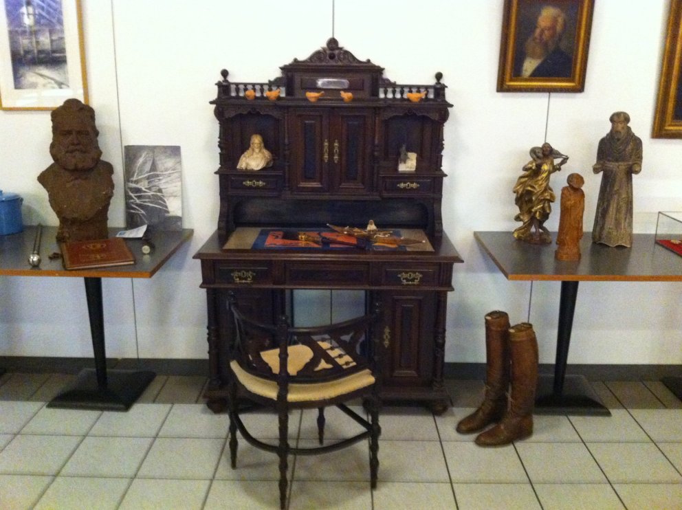 Skrifborð sr. Valdimars Briem sálmaskálds