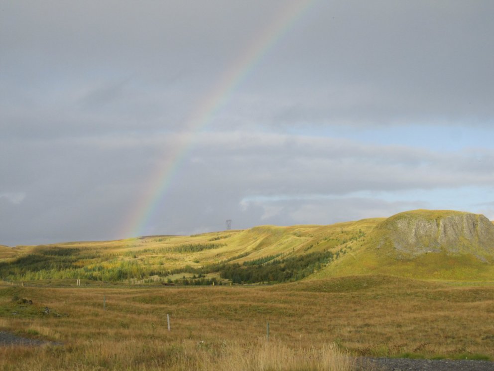 Regnboginn yfir Skaftholti