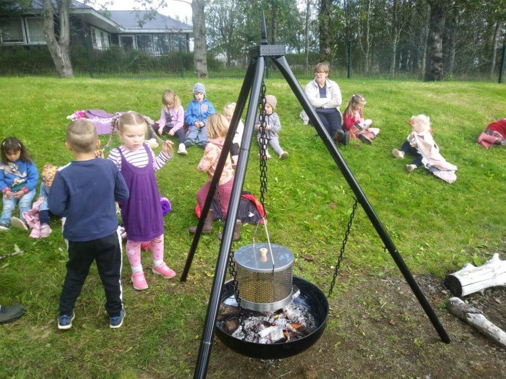 Af leiksvæðinu við Leikholt