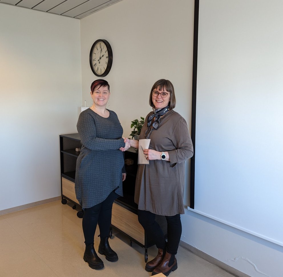 Samkomulag við nýjan deildastjóra undirritað