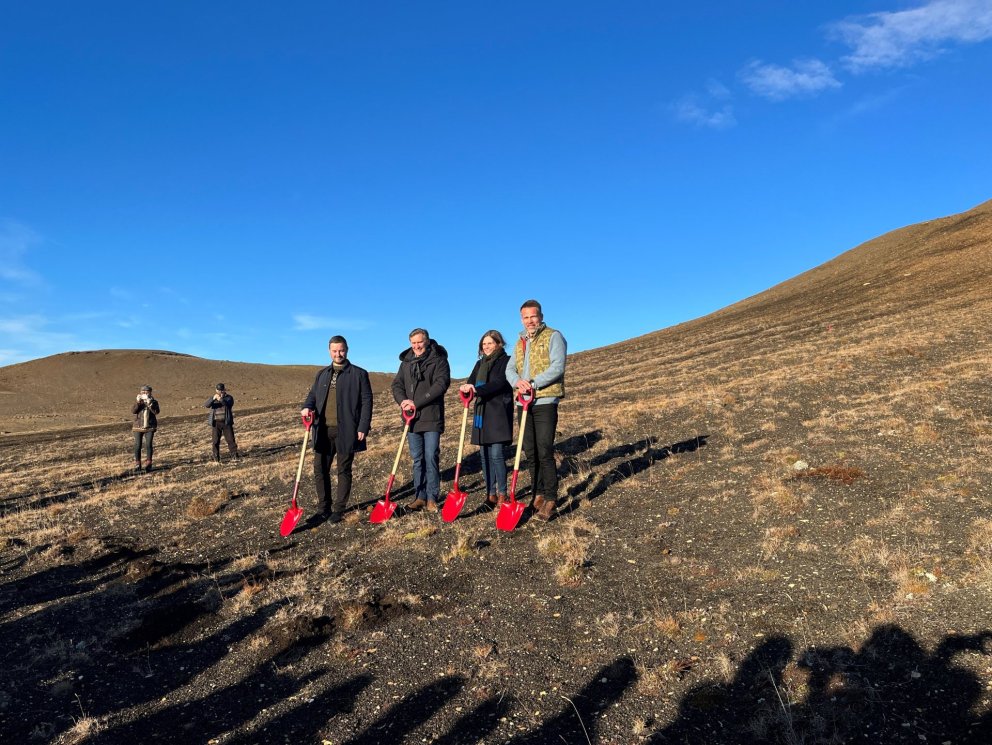 Fyrsta skóflustunga