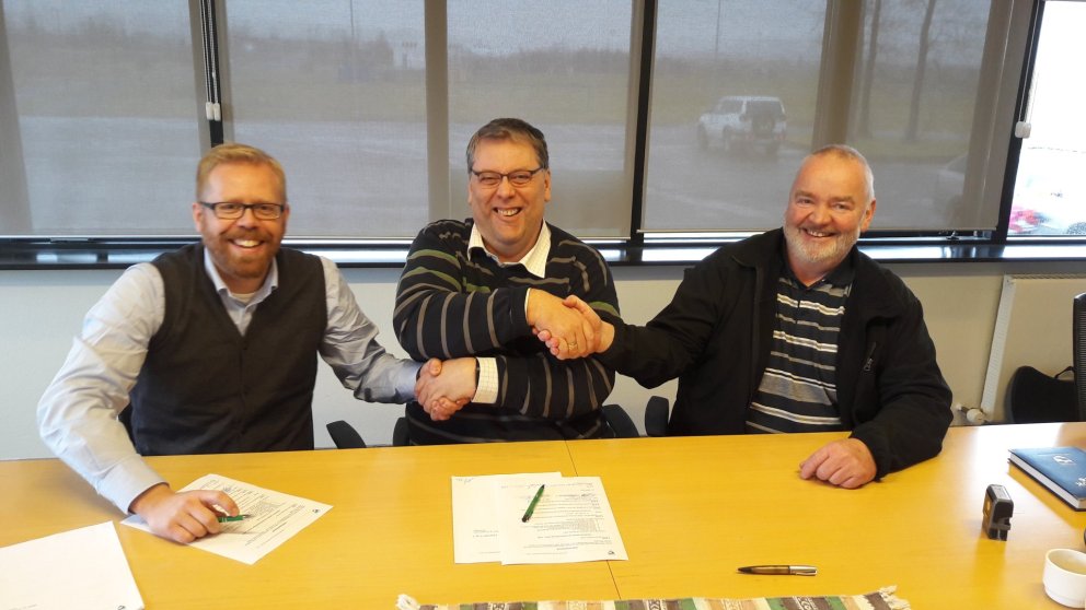 Sorpþjónusta í Skeiða- og Gnúpverjahreppi. Útboð og undirritun samnings.