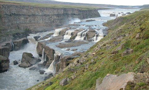 Fossinn Dynkur í Þjórsá