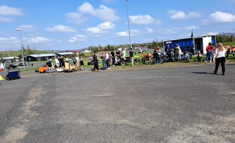 24. Sveitarstjórnarfundur boðaður