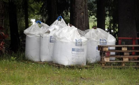 Áburðarpokar - þeir eru líka vorboði eins og fuglarnir