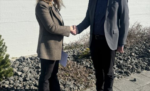 Hulda Kristjánsdóttir formaður stjórnar Skóla- og velferðarþjónustu Árnesþings ásamt nýráðnum forstö&hellip;